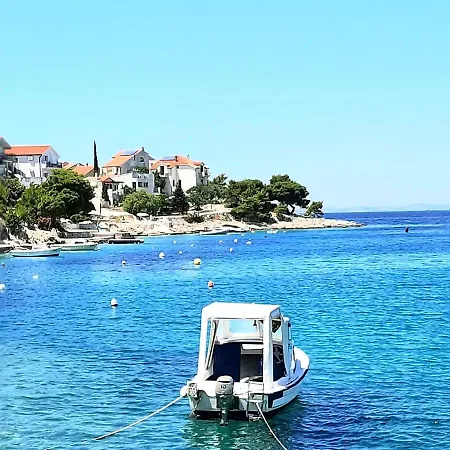 Petrovic * Primošten