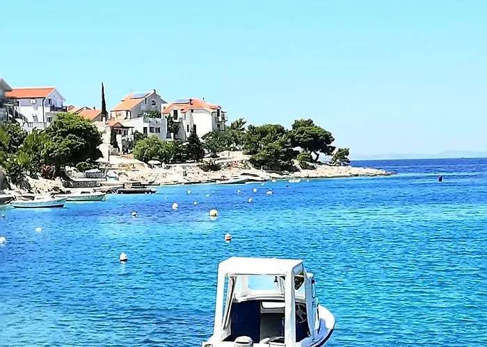 Petrovic * Primošten